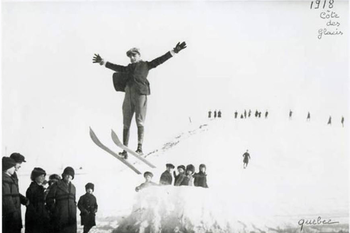 Первый прыжок с трамплина на лыжах. Прыжки с трамплина в начале 20 века. Лыжный спорт прыжки с трамплина. История возникновения прыжков с трамплина на лыжах. Прыжки с трамплина на лыжах 20 век.